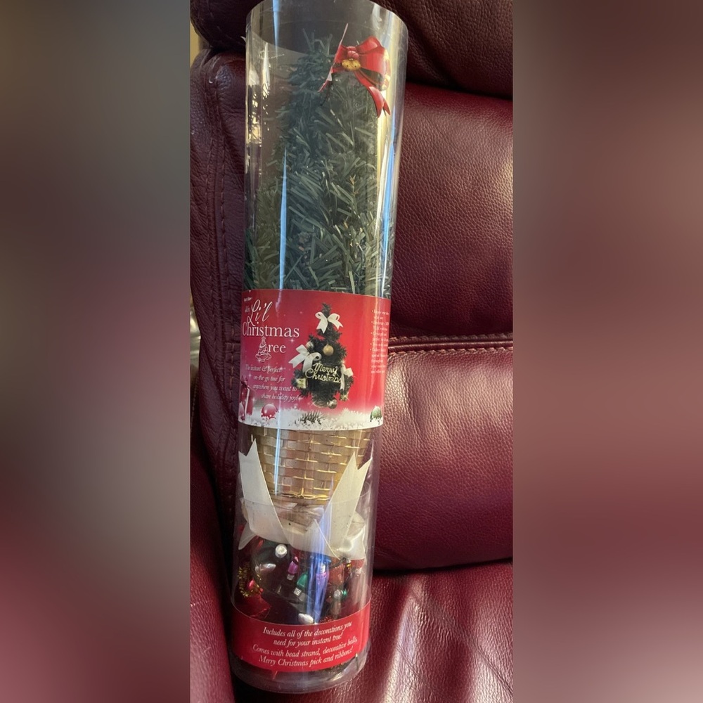 "My Lil' Christmas Tree"- Portable Artificial Tree & Decorations- Approx. 1 Ft.